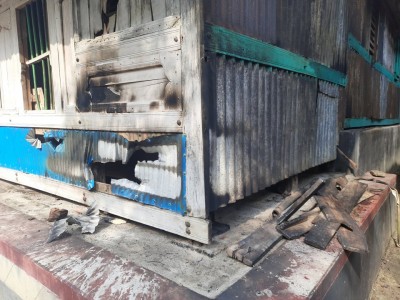 বাগেরহাটে আ'লীগের সভাপতির বাড়িতে, যুবলীগ নেতার হামলা-অগ্নিযোগ লুটপাট আহত-৪